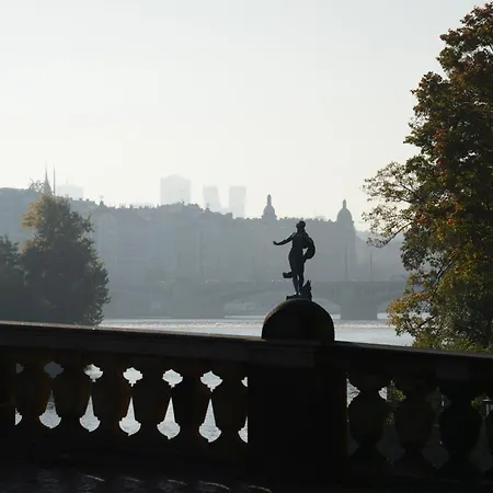 Luxurious 3Bed Very Spacious Apt In The Best Area Prague Exterior photo