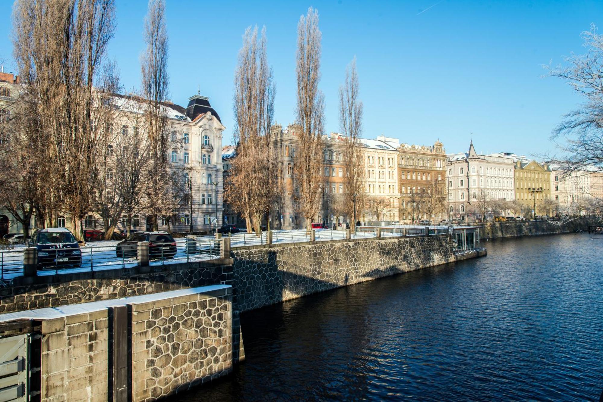 Luxurious 3bed Very Spacious In The Area Praga