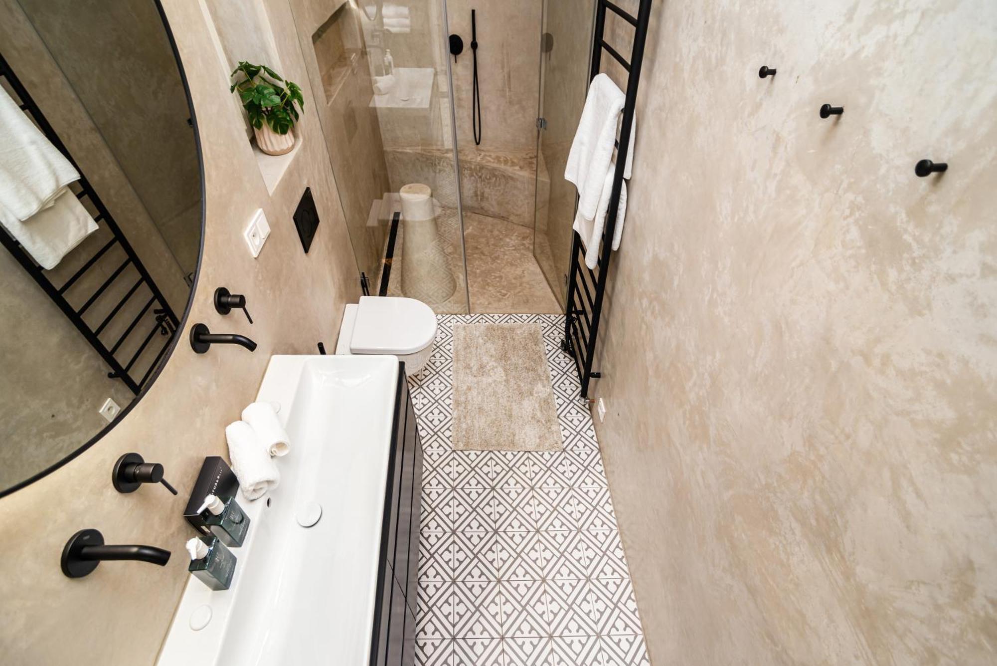 Luxurious 3bed Very Spacious In The Area * Praga