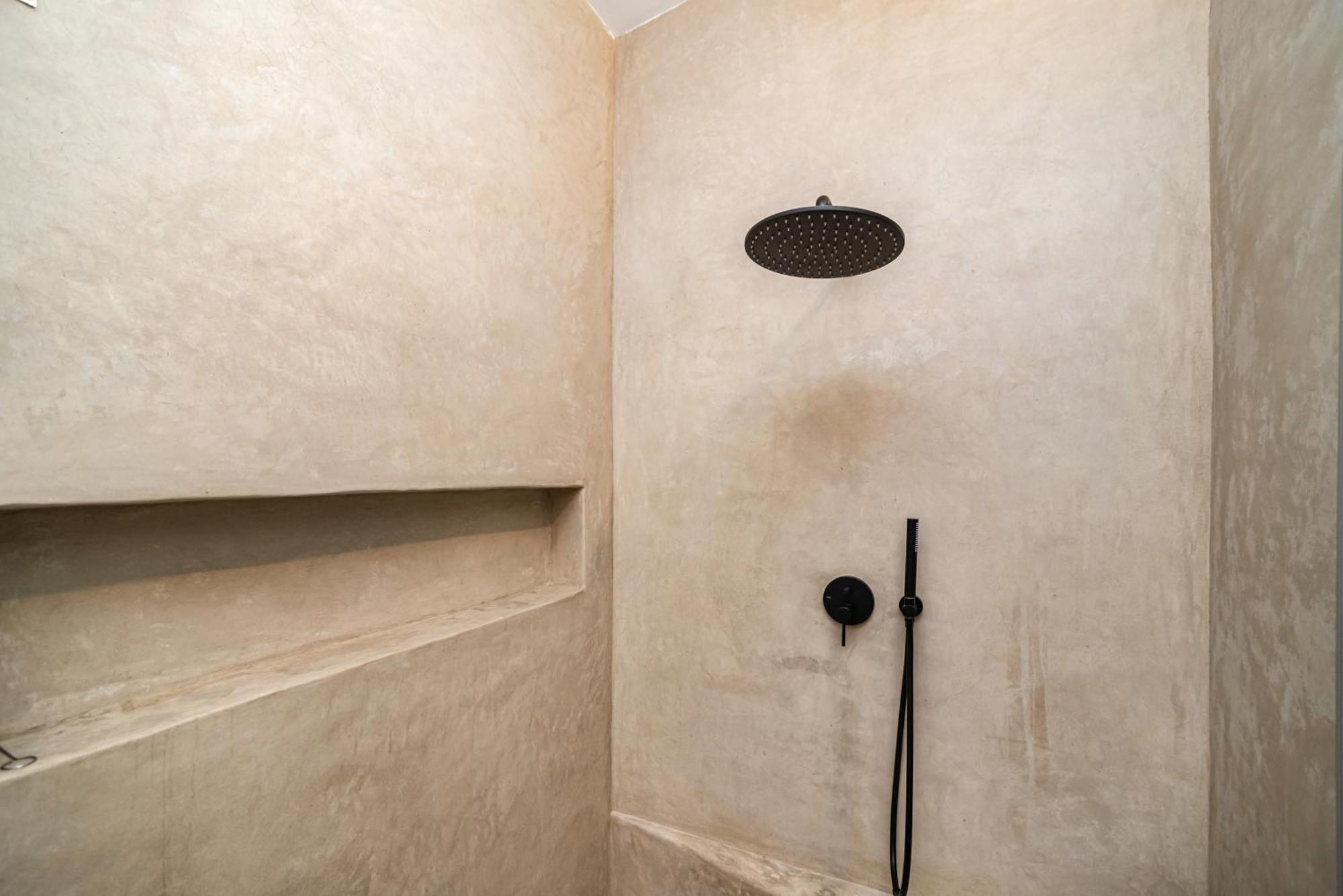 Apartamento Luxurious 3bed Very Spacious In The Area Praga