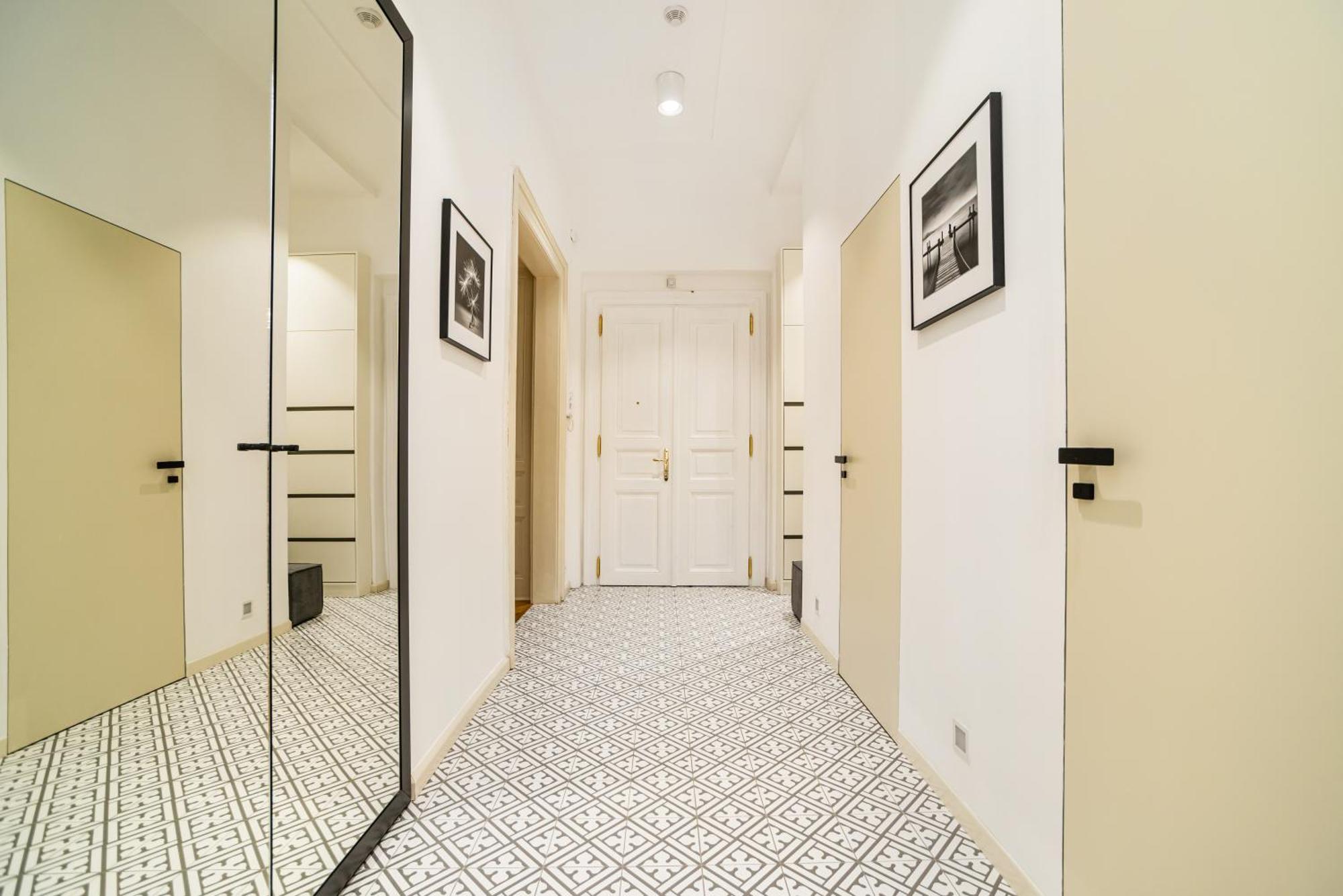 Luxurious 3bed Very Spacious In The Area * Praga