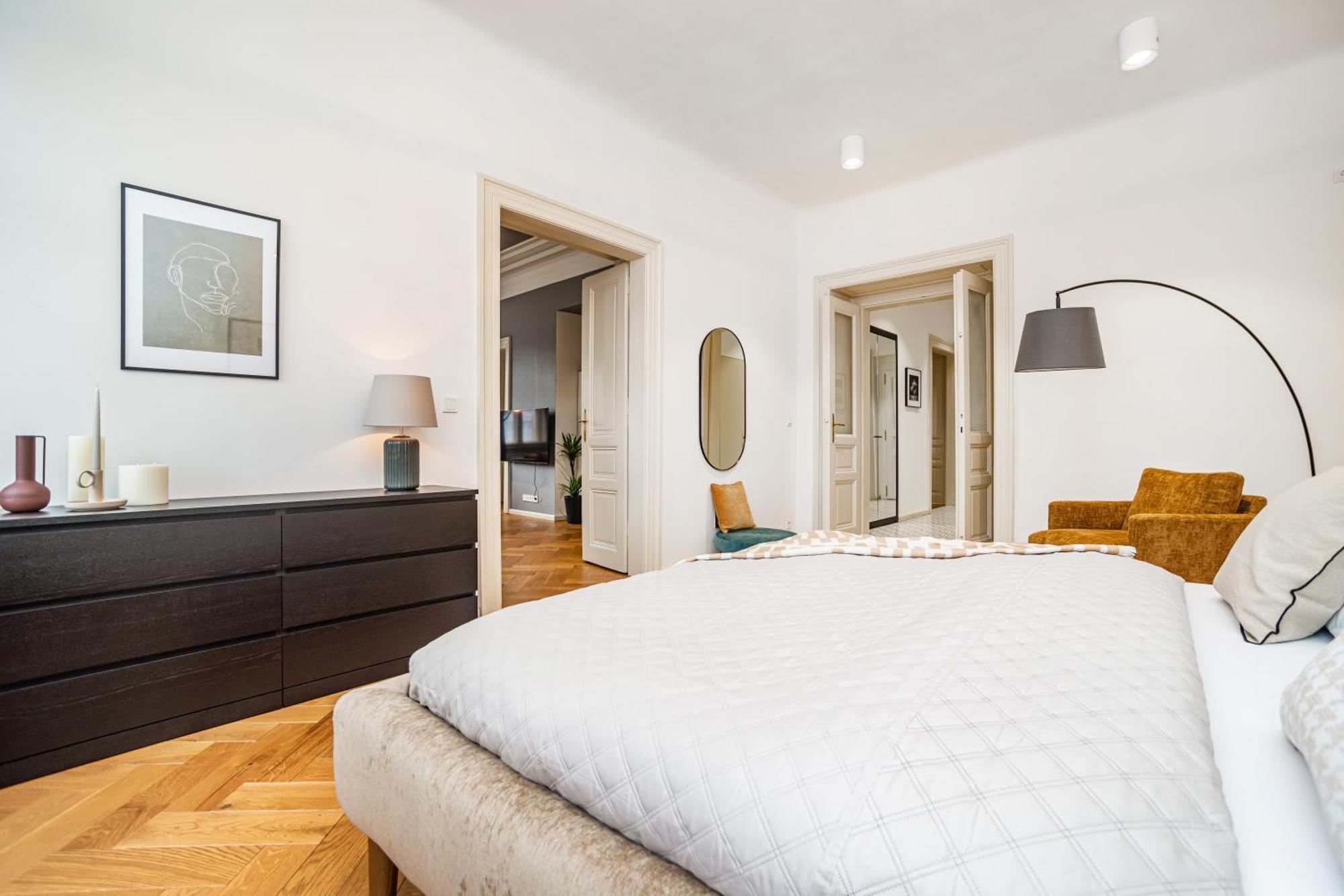 Luxurious 3bed Very Spacious In The Area * Praga