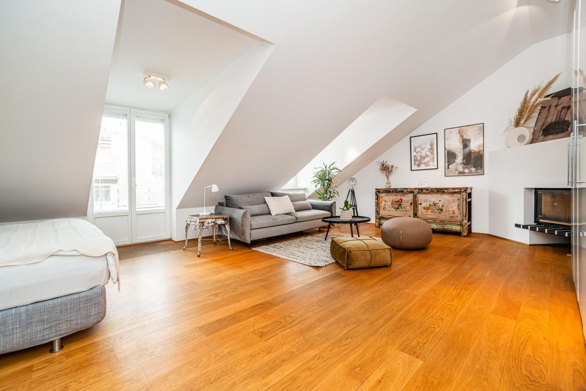 Luxurious 3bed Very Spacious In The Area Apartamento Praga