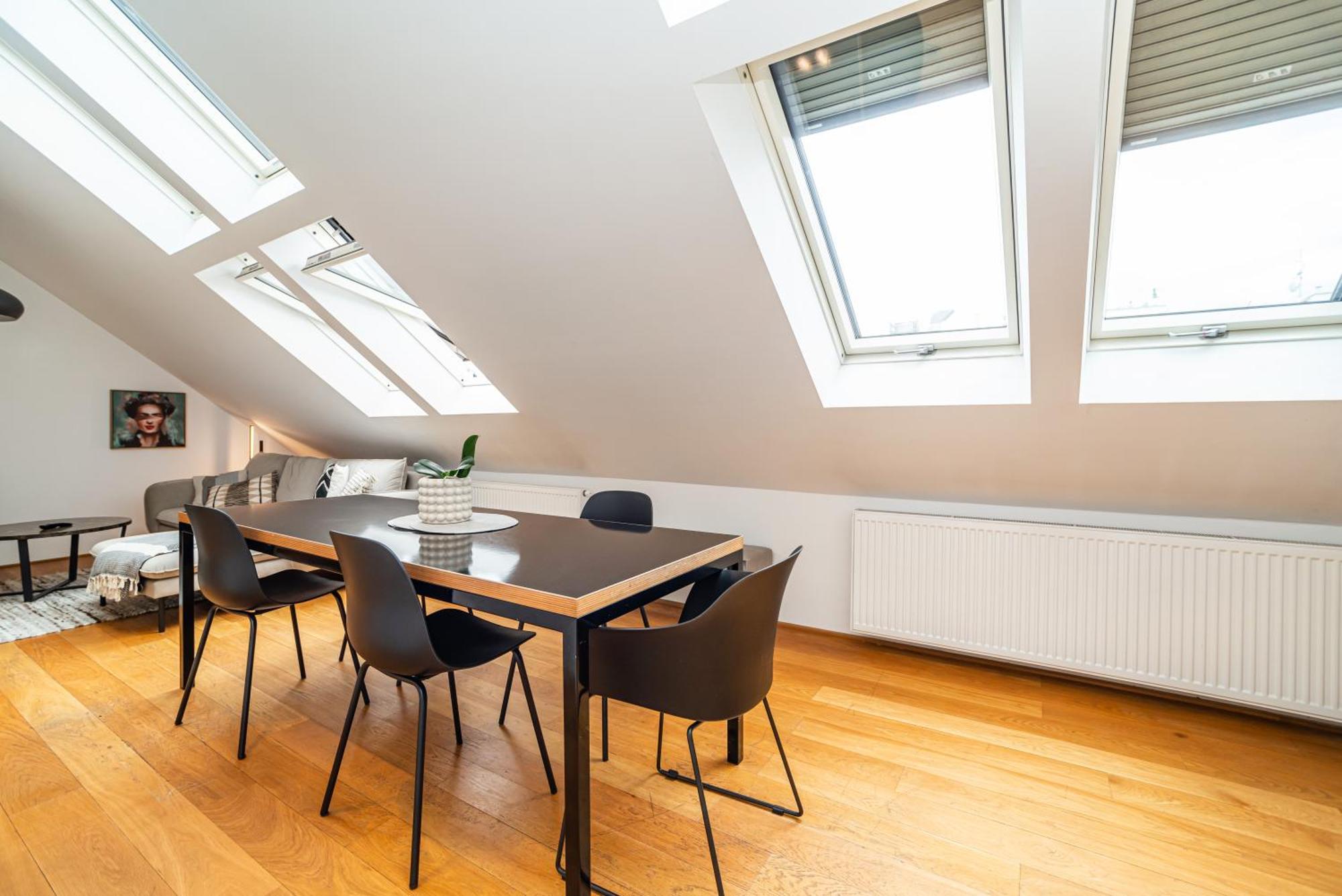 Luxurious 3bed Very Spacious In The Area Apartamento Praga