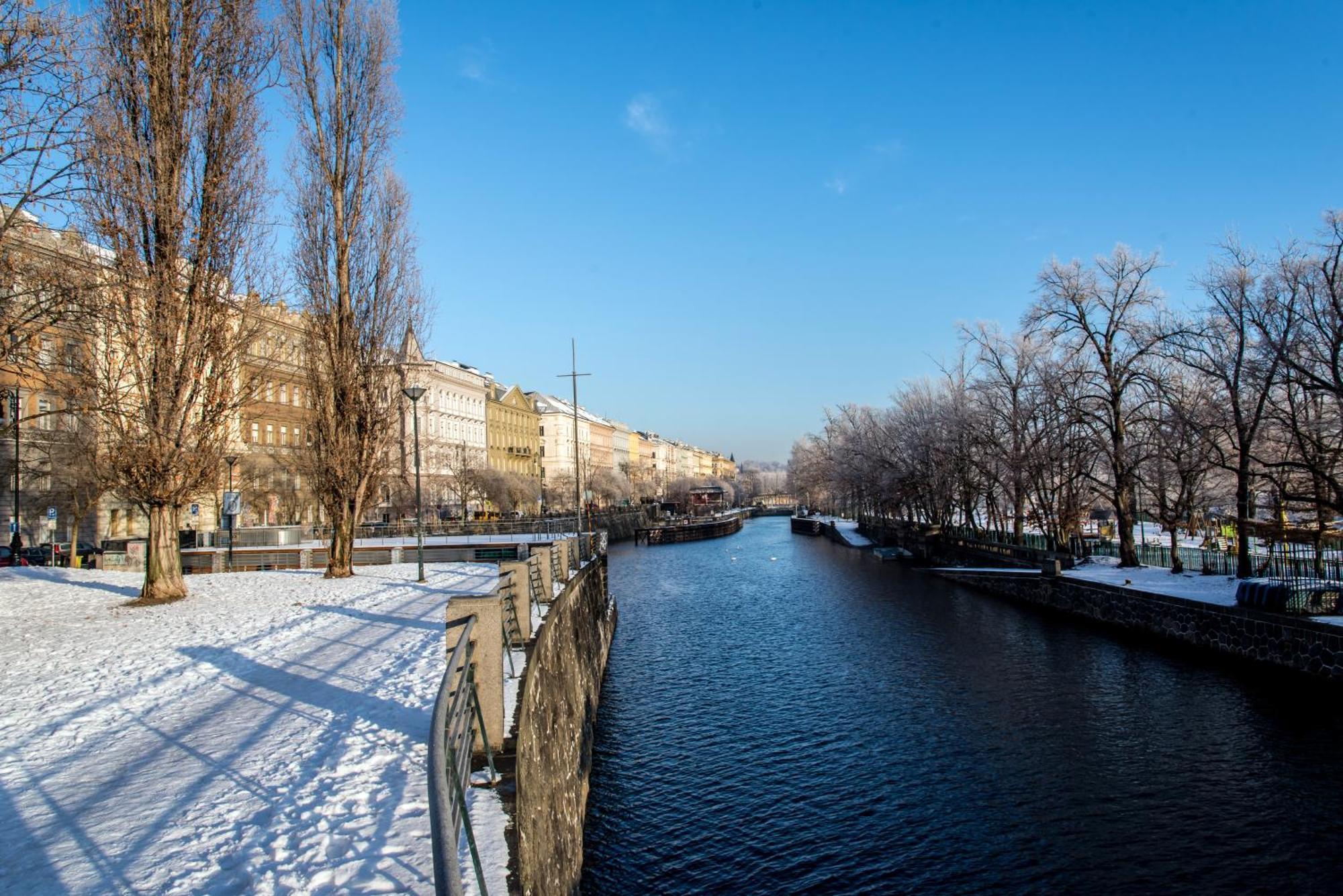Luxurious 3bed Very Spacious In The Area Apartamento *